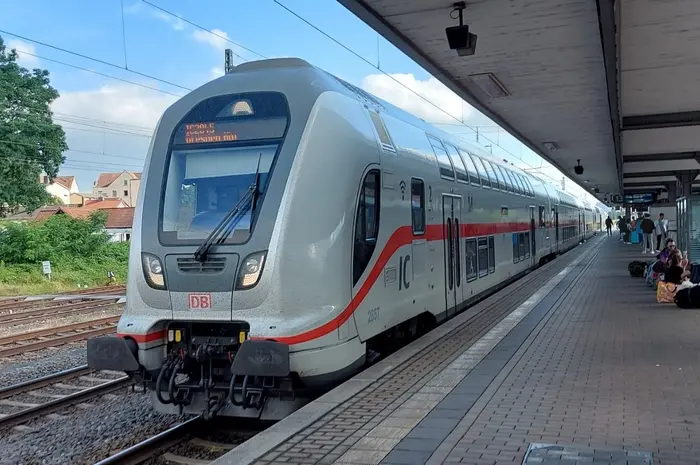 Bahn - Zug verfahren